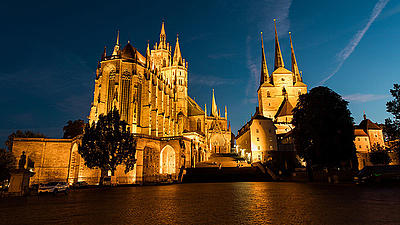 Kirche bei Nacht