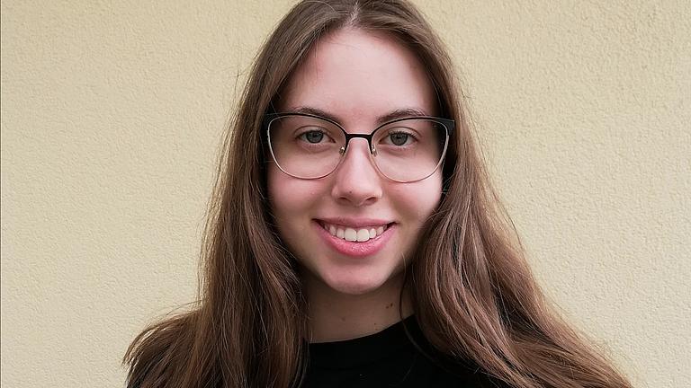Nina Freund (19) studiert Politikwissenschaften an der Technischen Universität (TU) Dresden
