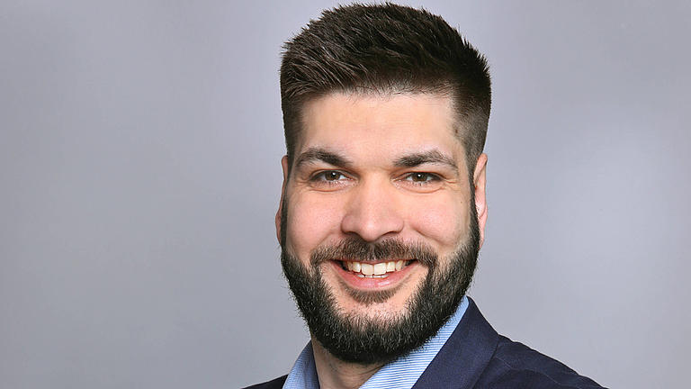 Ein Porträt-Foto von Ken Robin V.
