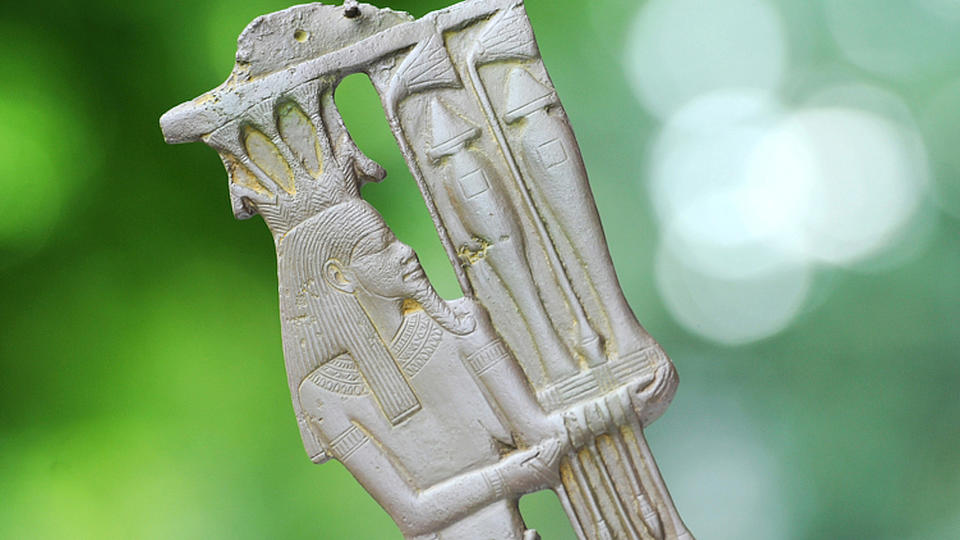 Detailaufnahme einer Replik der Nil-Gottheit Hapi